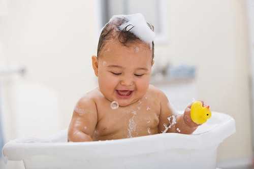 成都想要宝宝代孕网:什么是配方奶粉 能够满足婴儿的营养需要