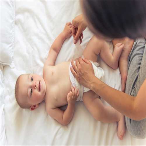 尿布尺寸有讲究，舒适合身宝宝才能睡得好！